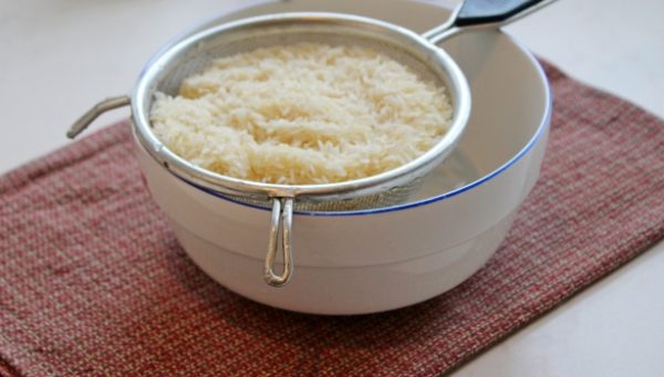 Как приготовить куриные ножки с рисом в духовке и на сковороде