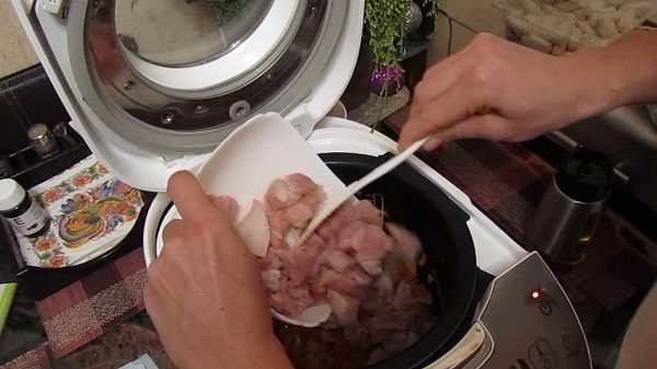 Как приготовить вкусный куриный бульон в мультиварке