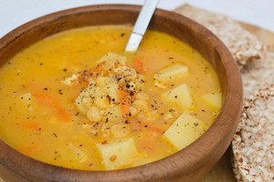 Как правильно сварить гороховый суп для детей