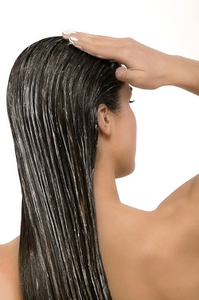 Бессульфатные шампуни, масла и восстановительные комплексы для волос: что из них работает на самом деле