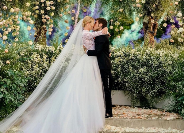 Кьяра Ферраньи вышла замуж за рэпера Федерико Лючию: фото с церемонии, платье невесты и другие подробности